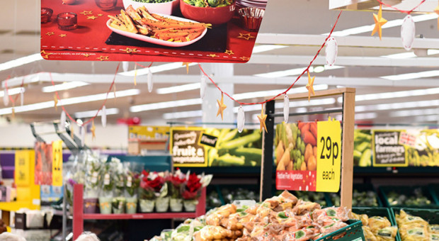 W ciągu ostatnich dwóch lat Tesco zmniejszyło o 1200 liczbę stanowisk pracy w swojej głównej siedzibie oraz zlikwidowało 1000 miejsc pracy poprzez zamknięcie centrum obsługi klienta w Cardiff. Fot. Tesco Centrala Tesco też zwalnia. Pracę może stracić 15 tys. osób