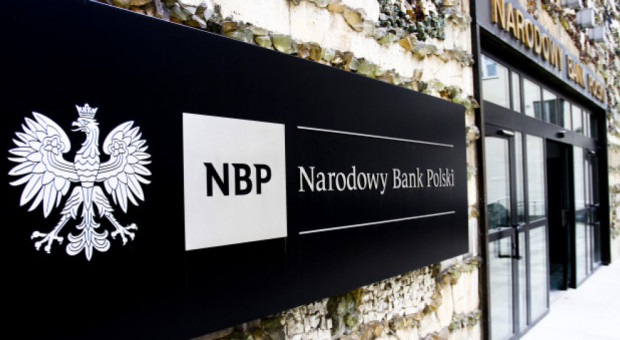 EBC wskazuje na konieczność właściwego zaprojektowania przepisów o jawności płac w banku centralnym, by nie doprowadziło to do ujawnienia danych osobowych (fot. nbp. gov. pl) Projekty ustaw ws. płac w NBP naruszają niezależność banku