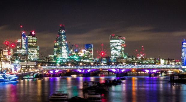 W Londynie maja swoje oddziały takie firmy technologiczne jak Microsoft, Amazon, Cisco, Facebook, Google, Intel, Squiz, Stripe. (fot. pixabay.com/domena publiczna) Brexit Londynowi niestraszny. Stolica Wielkiej Brytanii przyciąga informatyków jak nigdy