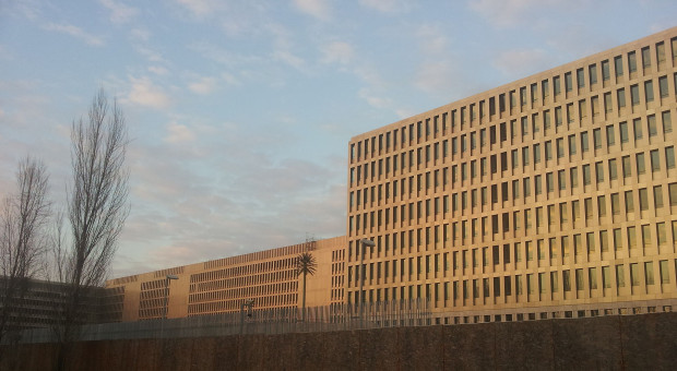 Berlińska, nowa siedziba wywiady Republiki Federalnej Niemiec. (fot. Pierre Krautkrämer/wikimedia.org/CC BY-SA 3.0) W Berlinie zainaugurowano największe centrum wywiadowcze na świecie. Mieści 6,5 tys. miejsc pracy