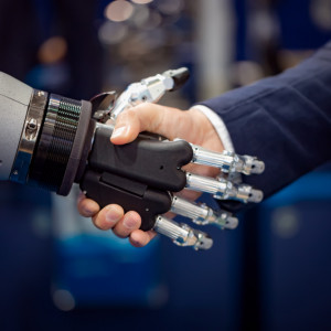 2/3 przedsiębiorstw zwiększy budżet na IT, ale nie ma się co bać automatyzacji