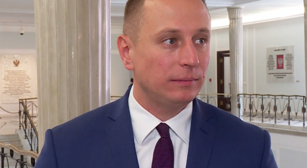 Poseł Krzysztof Brejza podkreślił, że w państwie potrzeba większej "transparentności". Krzysztof Brejza, PO: zarobki prezesa NBP wynoszą 60 tys. miesięcznie
