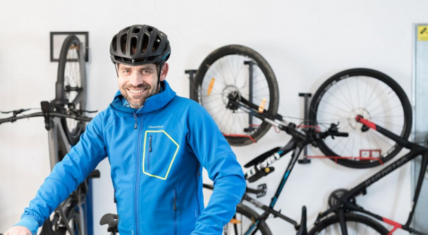 Radosław Kozubski, założyciel firmy Bike2BOX Z garażu domowego do biurowca. Tak modułowa rowerownia podbija rynek