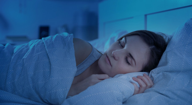 Dobra jakość snu ma kluczowe znaczenie dla zdrowia (fot. Shutterstock) Krótki sen skraca życie