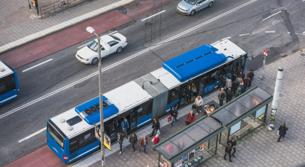 Jak zmieni się rola kierowców autobusów miejskich? (fot.shutterstock.com) Autonomiczne autobusy na ulicach Szwecji. Kierowcy na razie zostają na pokładzie