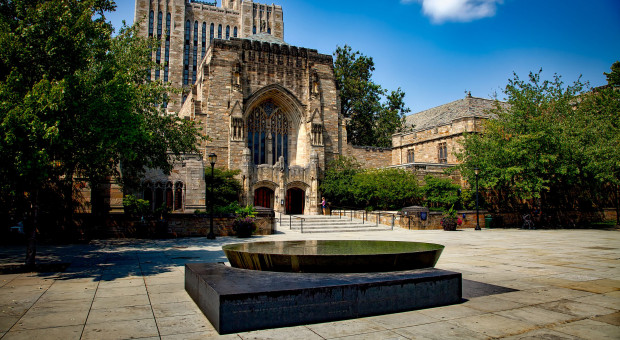 Kampus Yale University w New Heaven w USA (fot. goodfreephotos.com/domena publczna) Santander Bank szuka przyszłych stypendystów. Wyśle ich latem na Yale University