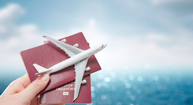 W programie "Zwiedzaj i Pracuj" (Working Holiday Programme) Polska uczestniczy od 2018 r. (Fot. Shutterstock) Zwiedzanie i praca za granicą? Resort pracy ma 1,5 tys. wiz dla młodych