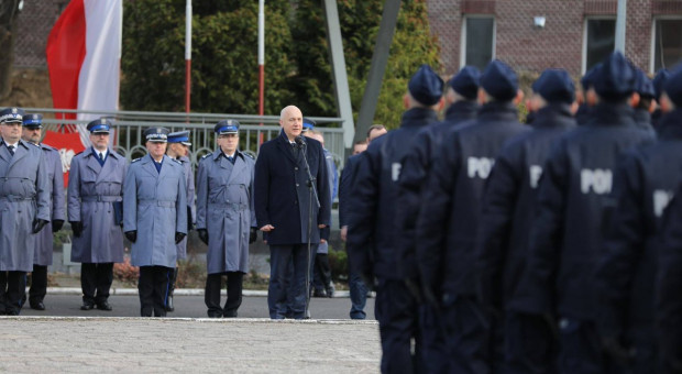 Minister Brudziński w czasie odprawy służb w Opolu 18 marca. (fot. MSWiA/twitter.com) Szef MSWiA zapewnia, że modernizacja służb to priorytet