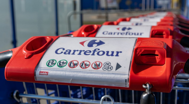 W ubiegłym roku sieć zredukowała już 4 400 miejsc pracy we Francji, Belgii i Argentynie. (Fot. Shutterstock) Carrefour chce zwolnić 1500 osób