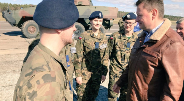 IV Ogólnopolskie Mistrzostwa Klas Mundurowych to zawody sportowo – obronne organizowane od czterech lat przez Zespół Szkół Ponadgimnazjalnych w Kaliszu Pomorskim oraz Centrum Szkolenia Wojsk Lądowych w Drawsku we współpracy z innymi jednostkami Wojska Polskiego Fot. Twitter Błaszczak: cieszę się, że klasy mundurowe są tak popularne wśród młodzieży