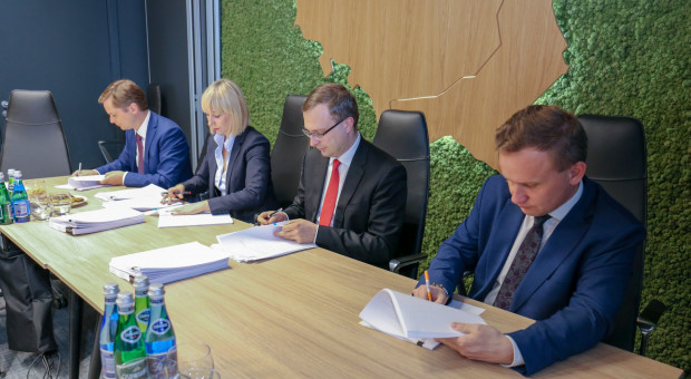 Kierujący projektem PPK liderzy Polskiego Funduszu rozwoju (PFR). (fot. facebook.com/PolskiFunduszRozwojuPFR) Przygotowania do Pracowniczych Planów Kapitałowych kuleją. Co 4 firma ma problem