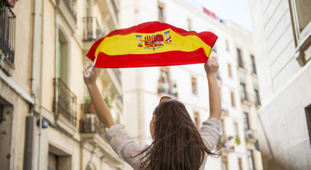 Hiszpania chętnie rozdaje złote wizy dla inwestorów spoza UE