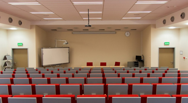 Studia niestacjonarne w trybie zdalnym? Opłaty bez zmian
