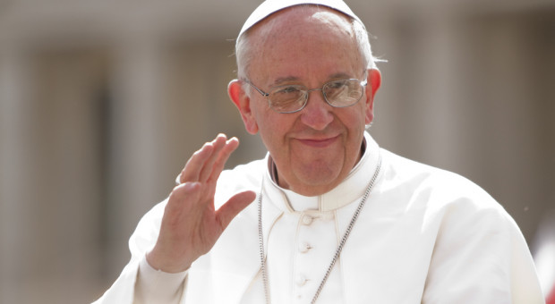 Papież: obecny system gospodarczy katastrofalny dla Ziemi