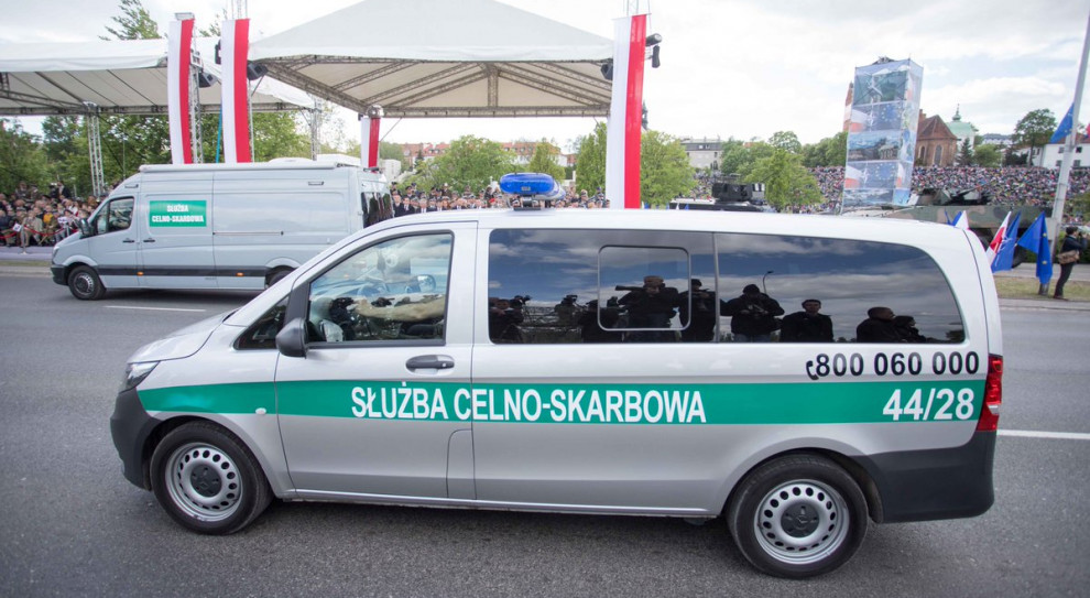Służba celna od niedawna wchodzi w skład Krajowej Administracji Skarbowej. (fot. twitter.com/kas_gov_pl) W Rzeszowie rozmawiali eksperci europejskich służb celnych. Jeden z tematów rozmów to ochrona granic