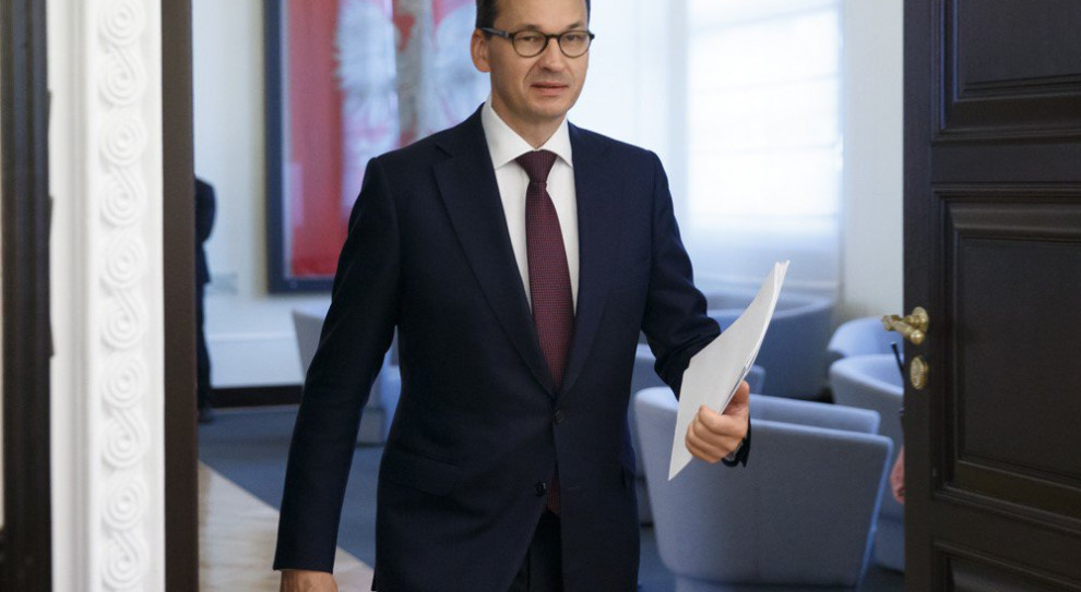 Premier Mateusz Morawiecki we wtorek przedstawi Radzie Ministrów projekt paktu na rzecz stabilizacji i bezpieczeństwa gospodarki; Fot. KPRM Rząd szykuje wsparcie dla pracujących na śmieciówkach