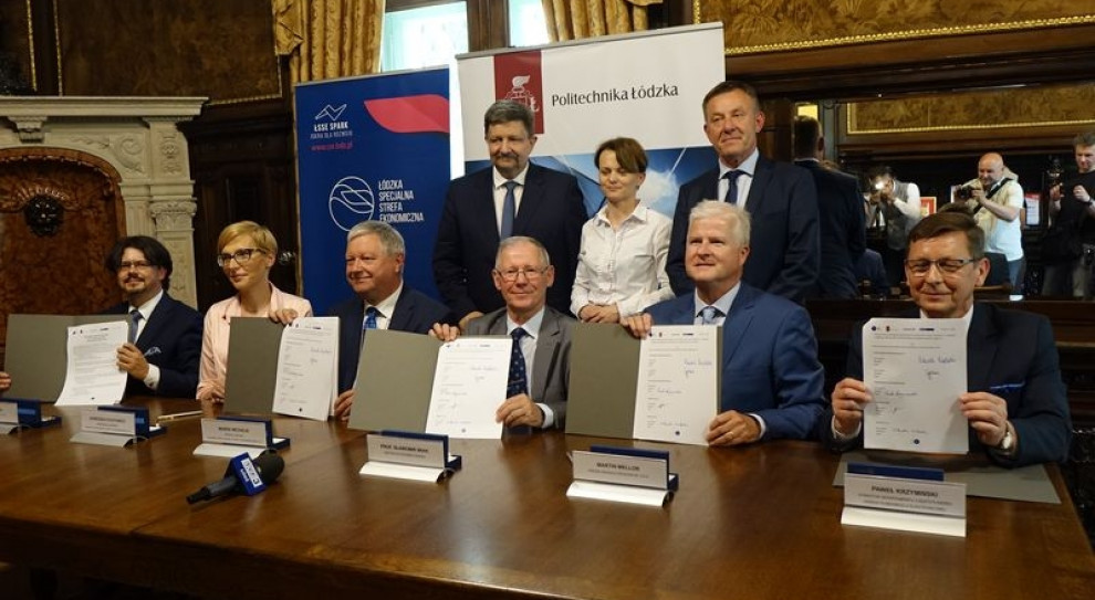 Do wspólnego projektu przystąpiły: Politechnika Łódzka, ŁSSE, Urząd Komunikacji Elektronicznej, Ericsson oraz P4 należąca do Play Holdings.(fot. UMŁ) Politechnika Łódzka i Łódzka Specjalna Strefa Ekonomiczna razem na rzecz technologii 5G