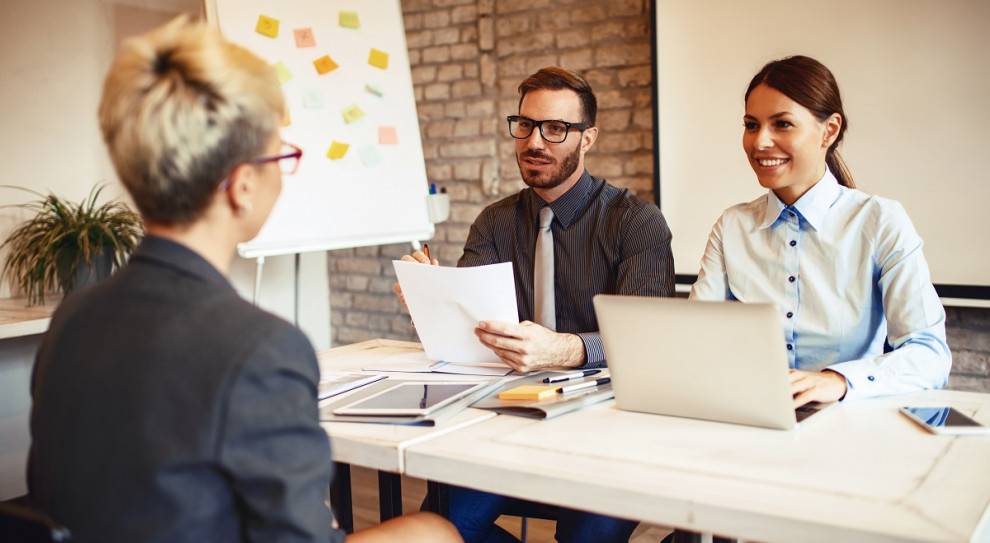 Zintegrowany System Kwalifikacji to potwierdzenie realnych kompetencji pracowników (fot. Shutterstock) Zintegrowany System Kwalifikacji sposobem na integrację rynku pracy i szkół