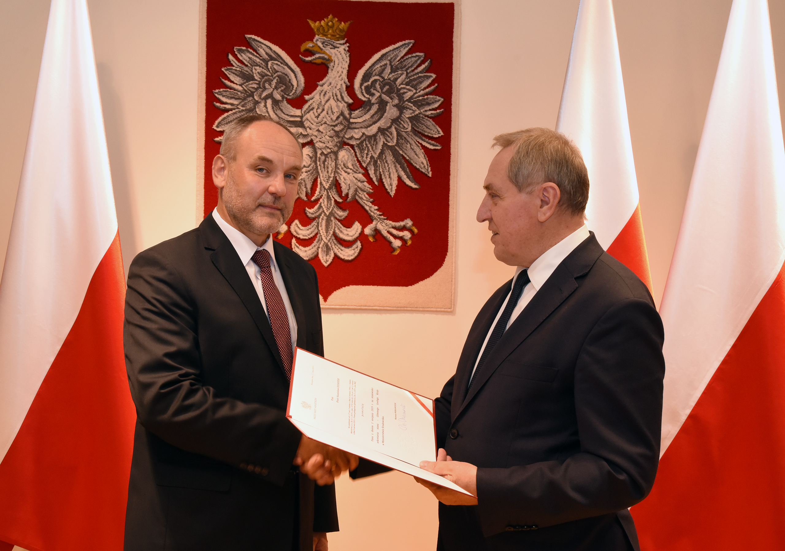 Minister środowiska Henryk Kowalczyk powołał z dniem 1 sierpnia nowego Głównego Geologa Kraju, którym został Piotr Dziadzio (Fot. Ministerstwo Środowiska)