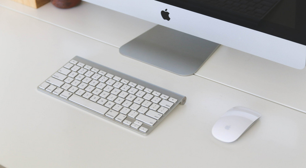 Komupter marki Apple (fot. pixabay.com) Podatek cyfrowy ma zmienić sytuację Google’a, Apple’a, Facebooka i Amazona w Europie