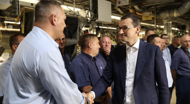 Premier chwali polskich pracowników i zapowiada nowe miejsca pracy