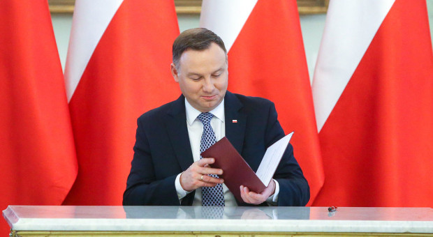 Andrzej Duda podpisał nowelę o adwokaturze. Sytuacja zawodowa matek-aplikantek bez zmian