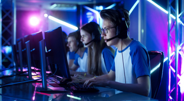 Obok Niemiec, Hiszpanii czy Szwecji, Polska jest jednym z większych e-sportowych rynków (fot. shutterstock.com) Polska z coraz silniejszą pozycją na światowym rynku gier