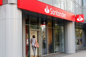Santander wspiera studentów w podnoszeniu kompetencji