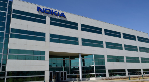 Nokia będzie monitorować pracowników za pomocą 5G i SI