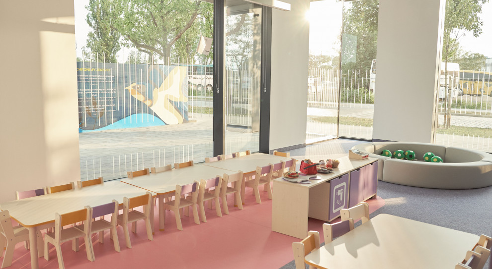 Placówki KIDS&Co. opierają się na trzech filarach: dwujęzyczności, diecie makrobiotycznej oraz programie rozwoju umiejętności społecznych. (fot. KIDS&Co/materiały prasowe) Ruszyło dwujęzyczne przedszkole firmowe dla Franklin Templeton w Poznaniu