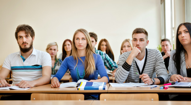 Pracownicy z Ukrainy będą mieli pierwszeństwo w uzyskaniu wsparcia (fot. Shutterstock) Miliony na szkolenia. Ukraińcy dostaną pierwszeństwo