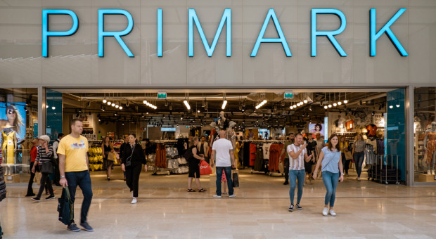 Ruszyła rekrutacja pracowników do sklepu Primarka w Warszawie. W sumie market ma zatrudniać 250 osób (fot. shutterstock.com) Primark w Polsce później niż planowano. Ale rekrutacja pracowników trwa