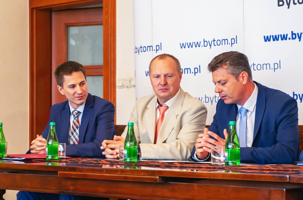 Jak mówił właściciel przedsiębiorstwa Adam Sikora, jego firma od trzech lat szukała dogodnej lokalizacji na Śląsku, aby rozbudować obecny zakład produkcyjny (fot. bytom.pl)