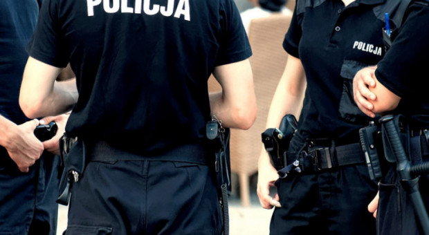 W związku z niewykonaniem wyroku, funkcjonariusze wytaczają procesy (fot. shutterstock.com) Policjanci bez ekwiwalentu za niewykorzystany urlop. Rzecznik Praw Obywatela oczekuje wyjaśnień