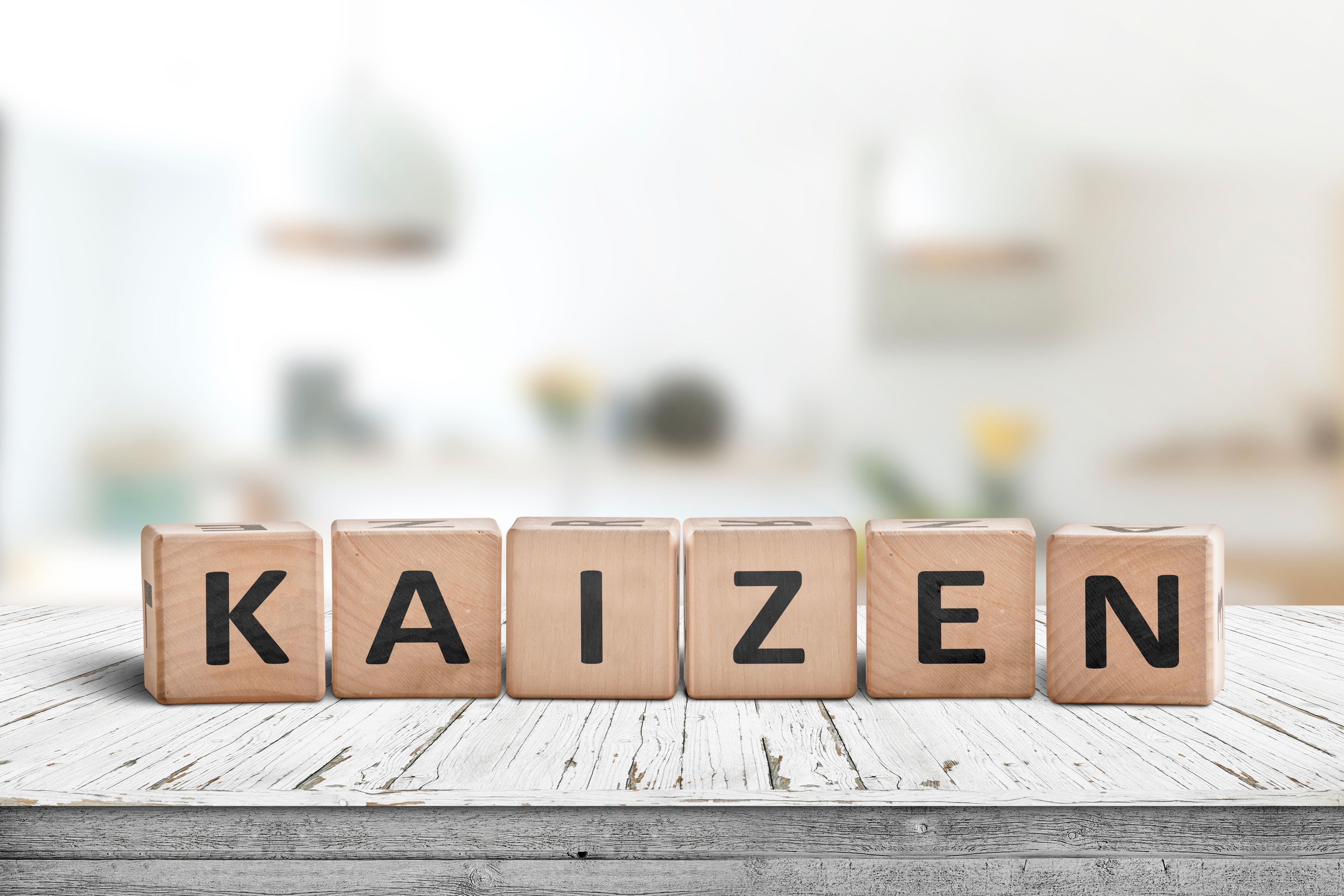 Według zasad Kaizen, który zdecydowała się wdrożyć PKP Energetyka, ważny jest głos pracowników. (Fot. Shutterstock)