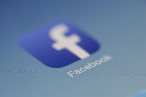 Pracownicy Facebooka, Instagrama i Whatsappa muszą wrócić do biur