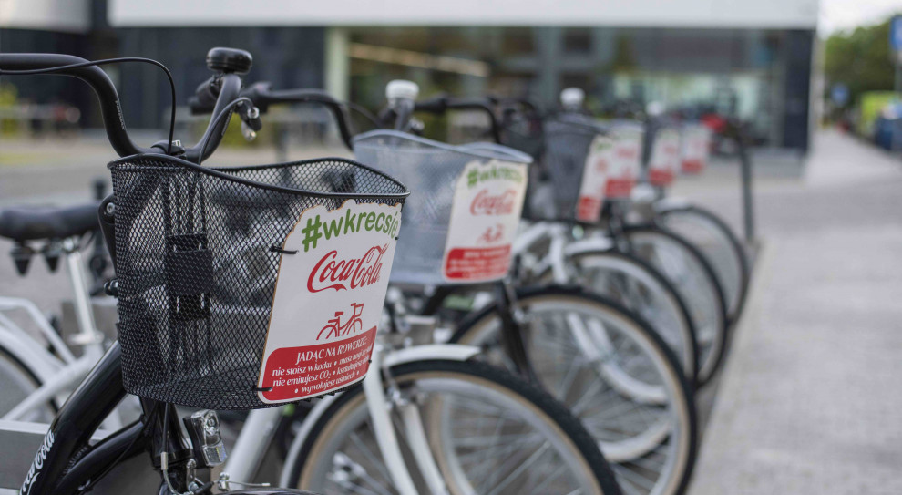 Pracownicy spółki Coca-Cola spółki mogą za darmo korzystać z 15 rowerów. (fot. Coca Cola)
