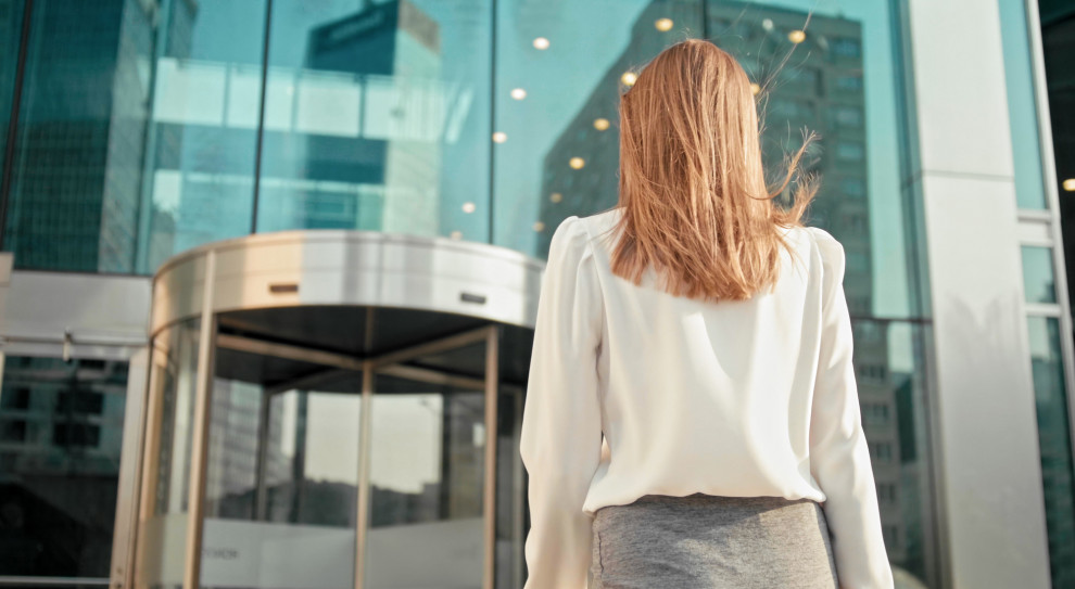 Polacy chcą mieć wpływ na aranżację biura zdecydowanie częściej niż ich zagraniczni koledzy. fot. Shutterstock Biuro idealne? Oto, co przyciąga pracowników