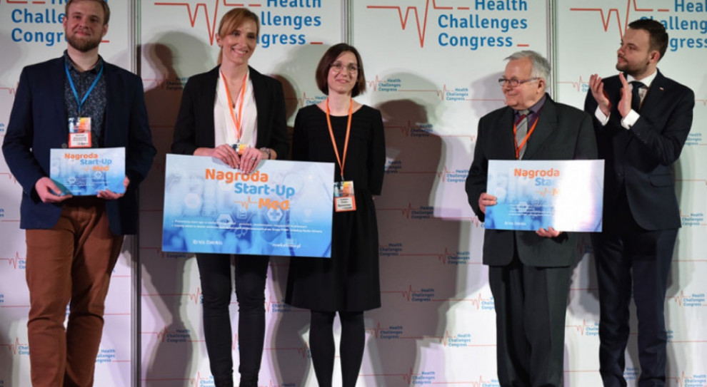 Laureaci pierwszej edycji Konkursu Start-Up-Med. (fot. PTWP) HCC 2020: trwa druga edycja Konkursu Start-Up-Med - wyślij zgłoszenie!