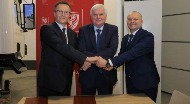 BCC rozpoczyna współpracę z Politechniką Wrocławską