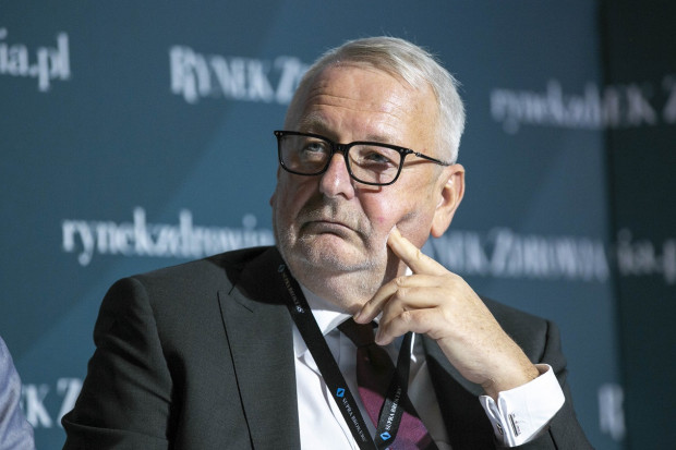 Obowiązkowe szczepienia pracowników miały być wprowadzone już wcześniej