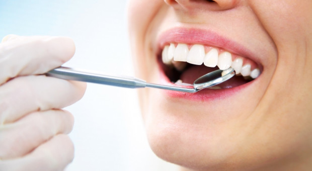 Ponad 1300 dentystów wycofuje się z publicznego systemu opieki zdrowotnej. (Fot. Fotolia) W Kanadzie dentyści publicznej służby zdrowia strajkują