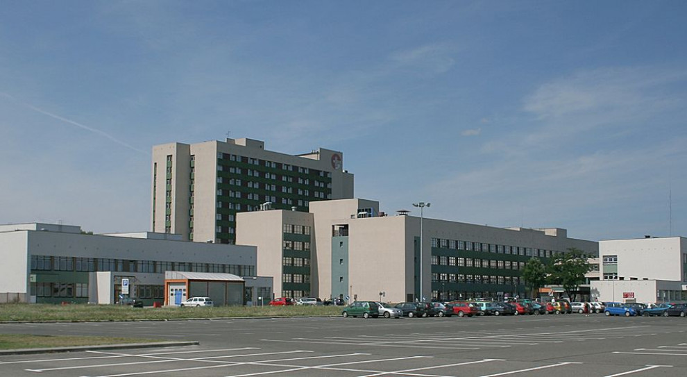 Rybnicka placówka zatrudnia w formie umów o pracę ponad 1,3 tys. pracowników. (Fot. Wikimedia) Negocjacje w szpitalu w Rybniku. Porozumienie coraz bliżej