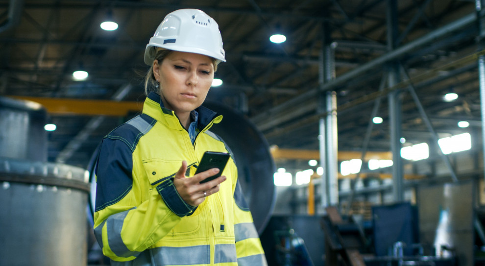 Jak wyjaśnia przedstawiciel Siemensa, w świecie szybko zmieniających się technologii, programy nauczania uczelni zmieniają się nieraz zbyt wolno. fot. Shutterstock Polski przemysł potrzebuje kobiet