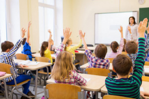 Badanie: nauczyciele obawiają się zakażenia, chaosu i zatłoczonych sal
