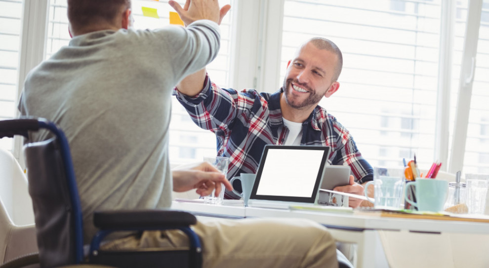 W ramach programu "Stabilne zatrudnienie" przygotowano prawie 500 miejsc stażowych (Fot. Shutterstock) Startują staże zawodowe dla osób niepełnosprawnych