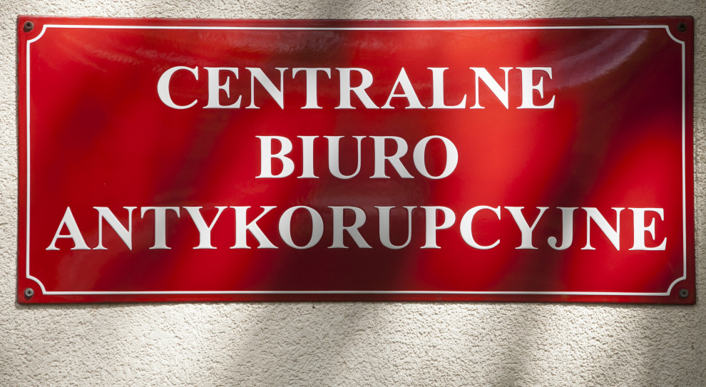 CBA ujawniło, że w ramach zamówienia dotyczącego montażu instalacji odnawialnych źródeł energii (OZE) w gminie Łopuszno miało dojść do fałszerstwa i wyłudzeń. (Fot. Pawel Pawlowski/zelaznastudio.pl) CBA skierowało do prokuratury zawiadomienie po kontroli w urzędzie gminy Łopuszno