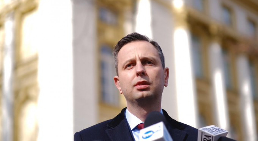 Władysław Kosiniak-Kamysz (Fot. twitter.com/KosiniakKamysz) Kosiniak- Kamysz apeluje o opiekę nad dziećmi, rodzicami pracowników służb medycznych, mundurowych