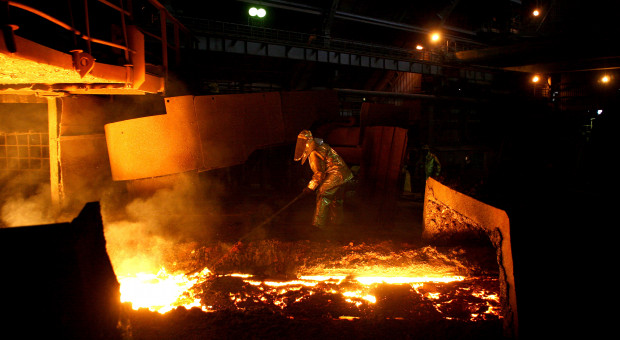 Remont wielkiego pieca nr 2 w hucie ArcelorMittal rozpoczął się 25 marca (fot. PTWP) Pracownicy ArcelorMittal dostaną gwarancje zatrudnienia na czas remontu wielkiego pieca