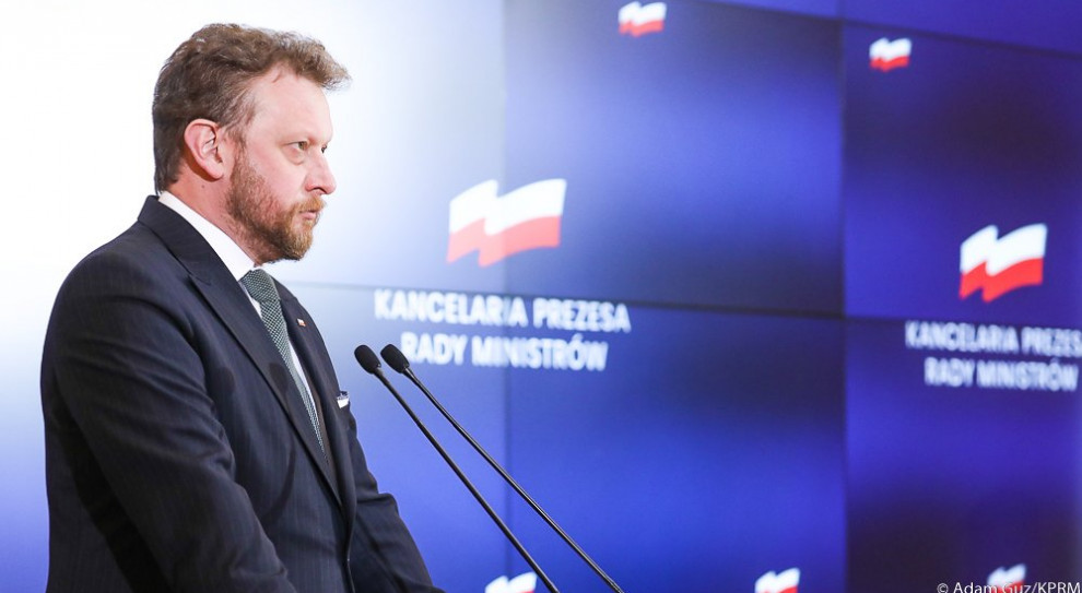 Minister zdrowia Łukasz Szumowski. (Fot. Twitter/PremierRP) Szumowski: w każdym tygodniu będziemy dostosowywali treść rozporządzeń do bieżącej sytuacji